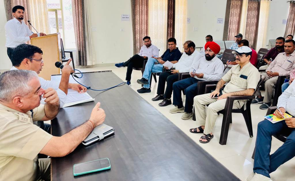एसडीएम की अध्यक्षता में स्वतंत्रता दिवस समारोह की तैयारियों को लेकर बैठक आयोजित